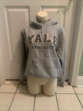 Champion Gray Yale University Pullover Hoodie